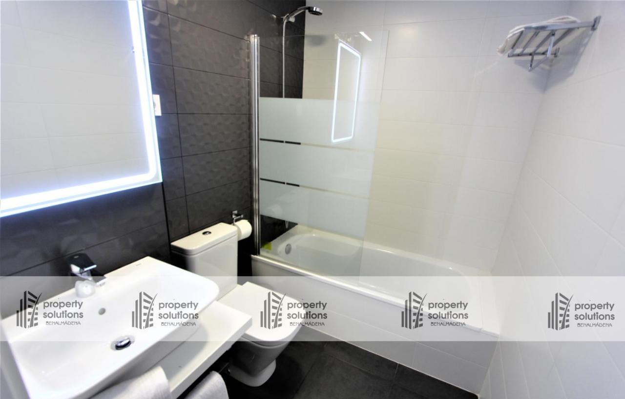 Playa Los Alamos - Segunda Linea De Playa - Piscina - Playa A 300 Metros - Parking Gratis Leilighet Torremolinos Eksteriør bilde